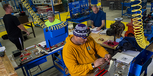 Students in the ITTC mechanical lab