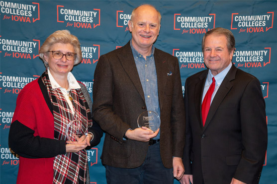 Dr. Lori Muntz, Jeff Ebbing and Dr. Michael Ash